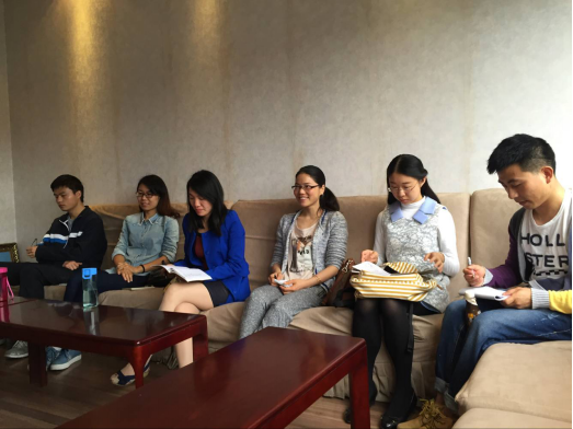 潘甜甜
2015级博士党支部召开“两学一做”专题学习讨论会新闻稿816.png