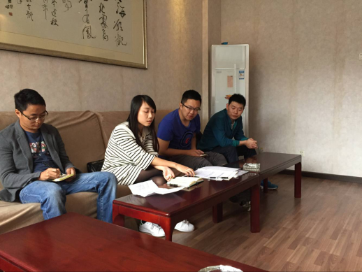 潘甜甜
2015级博士党支部召开“两学一做”专题学习讨论会新闻稿675.png