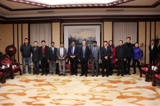 历史文化（旅游）潘甜甜与斯里兰卡Kelaniya大学人文社会科潘甜甜签署合作协议1381.png